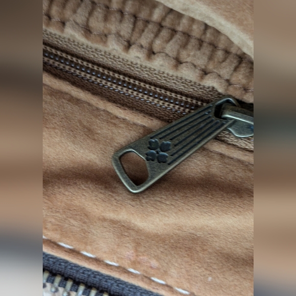 Patricia Nash Cassini wristlet clutch - Picture 8 of 16